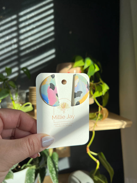 Half circle abstract